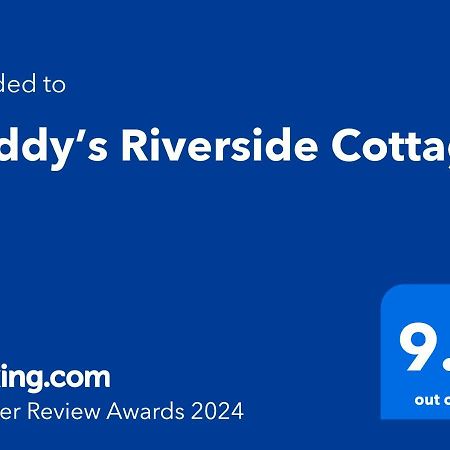 Guddy'S Riverside Cottage Nausori 외부 사진