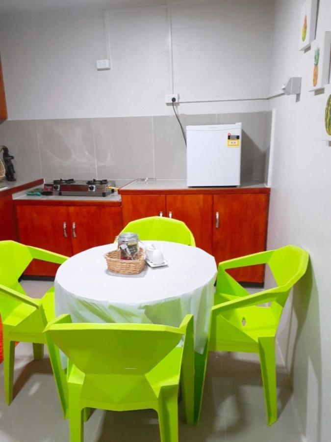 Guddy'S Riverside Cottage Nausori 외부 사진