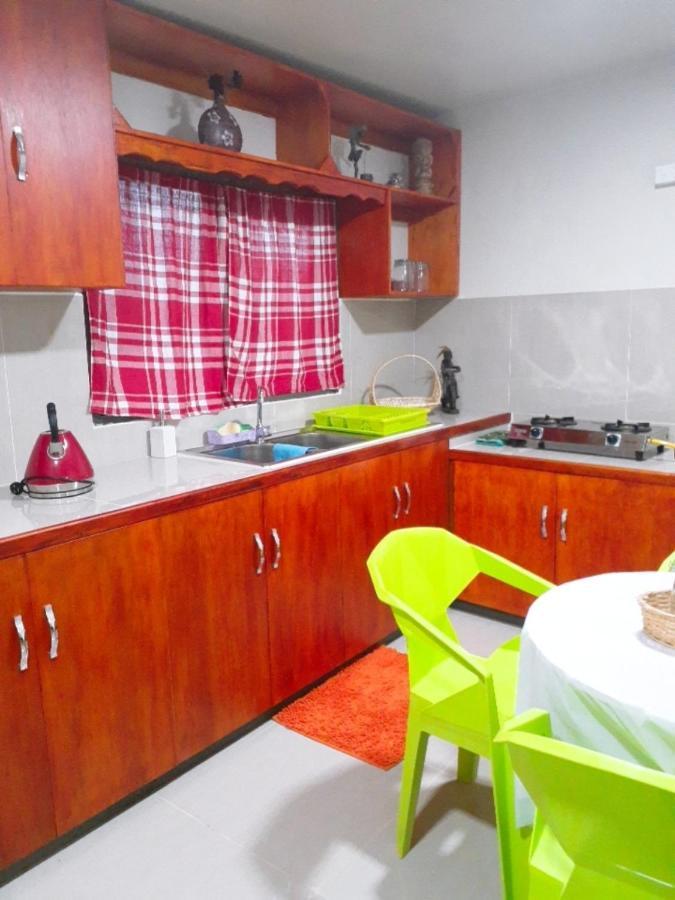 Guddy'S Riverside Cottage Nausori 외부 사진